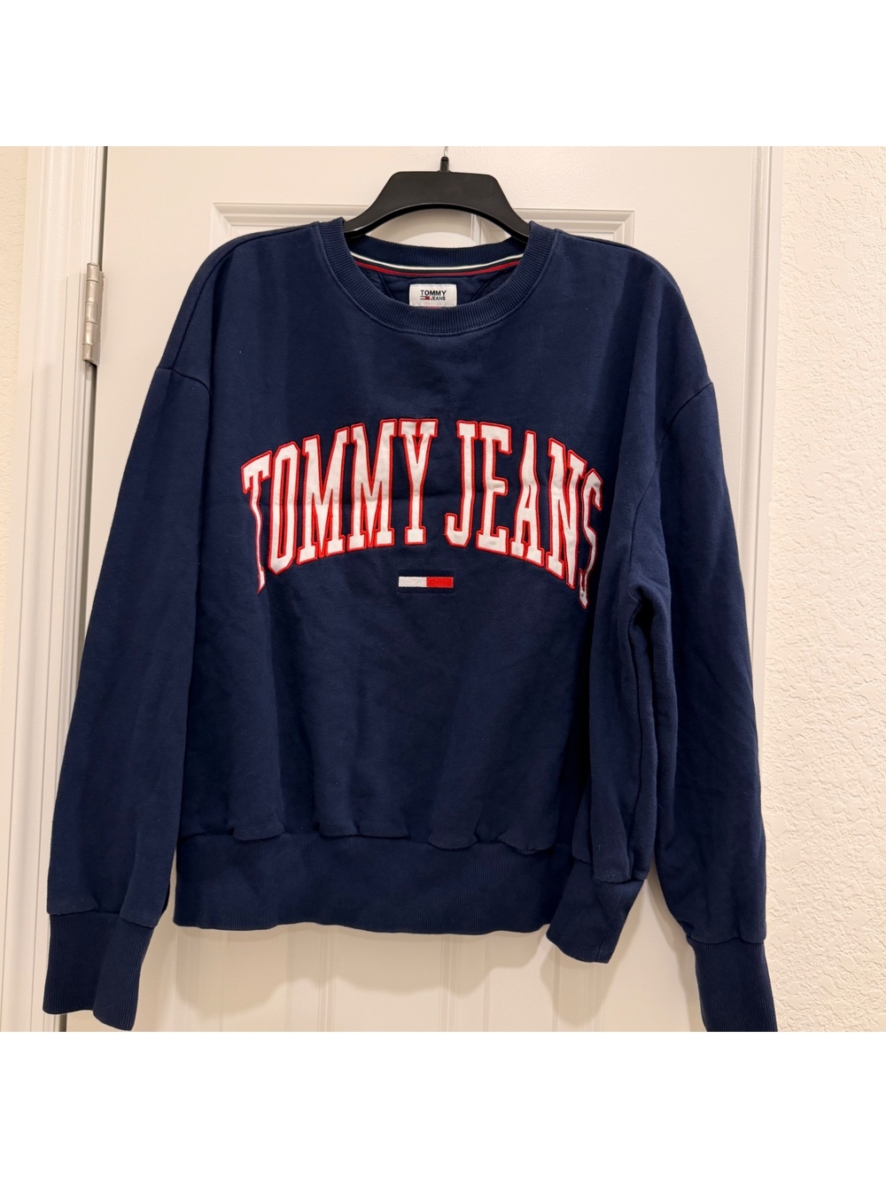 Vintage Tommy Hilfiger Women's Tommy Jeans Sweatshirt, Size XL Good Condition